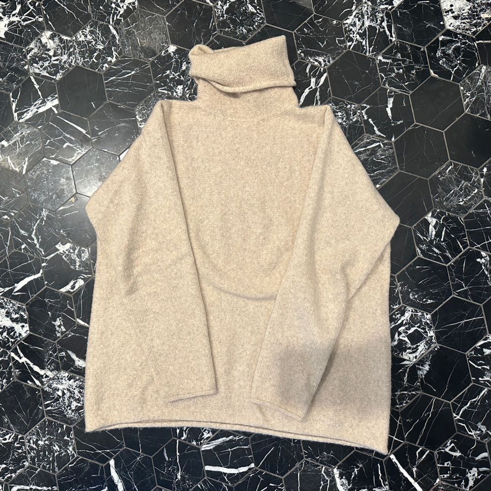 Lauren Manoogian Ecru Alpaca Turtleneck Sweater - Picture 5 of 9